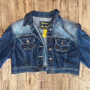 cropped jean jacket size medium great condition!